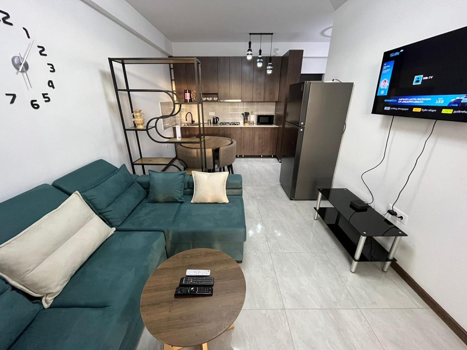 Deluxe One-bedroom Near Metro & Sea Апартаменти Тбілісі