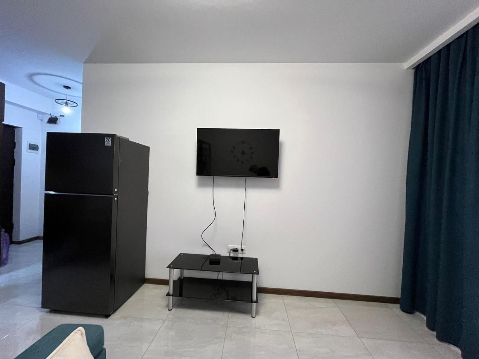 Deluxe One-bedroom Near Metro & Sea Апартаменти Тбілісі